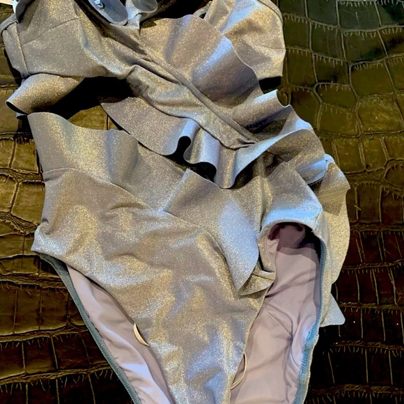 Zimmerman - August asymmetric one piece swimsuit.  Never worn!  US Size 4. - Picture 3 of 4